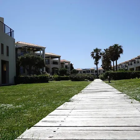 Cassiopeia 2-bedroom Lower On The With Pool Apartment