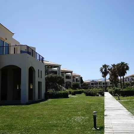 Cassiopeia 2-bedroom Lower On The With Pool Χανιά